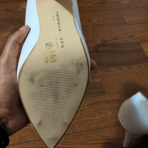 Chinese Laundry White and Silver Heels - Picture 7 of 10